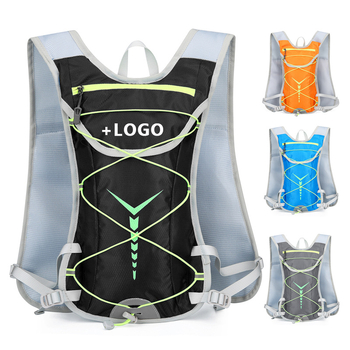 Sportinė kuprinė žygiams ir dviračiams – nailono išorė, poliesterio pamušalas, išlenkti pečių diržai, ultraleid, lengvinanti apkrovą