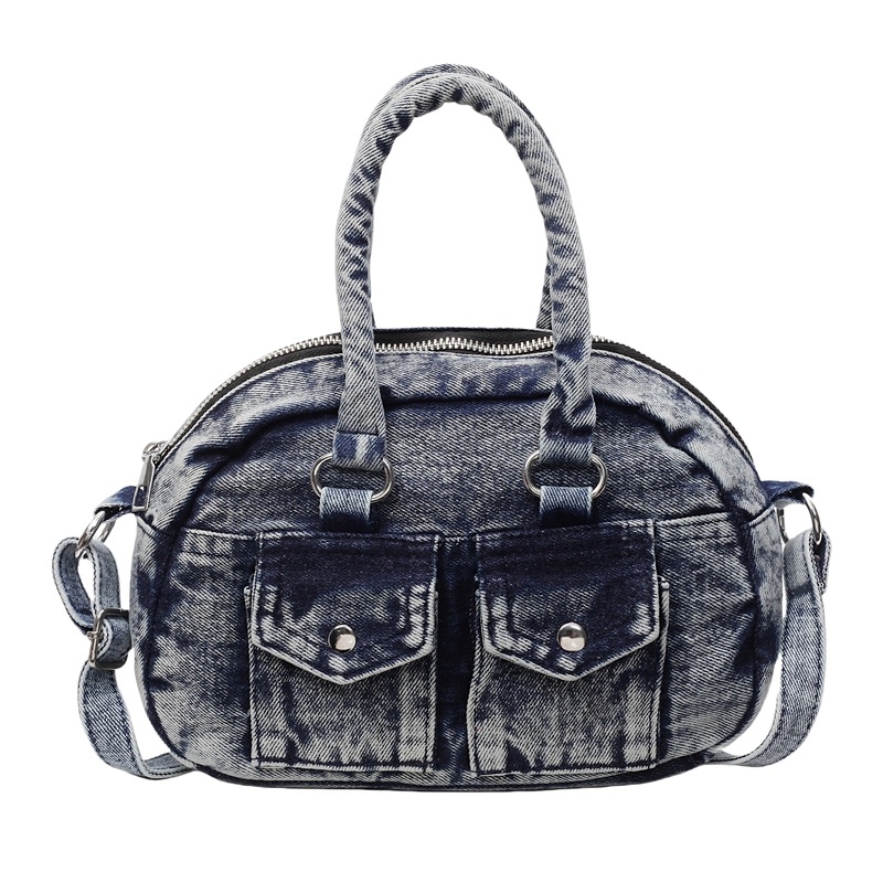 Denim ovalna crossbody torba, street style, zatvaranje na zip, džep sa zipom, poliester podstava, proljeće 2025
