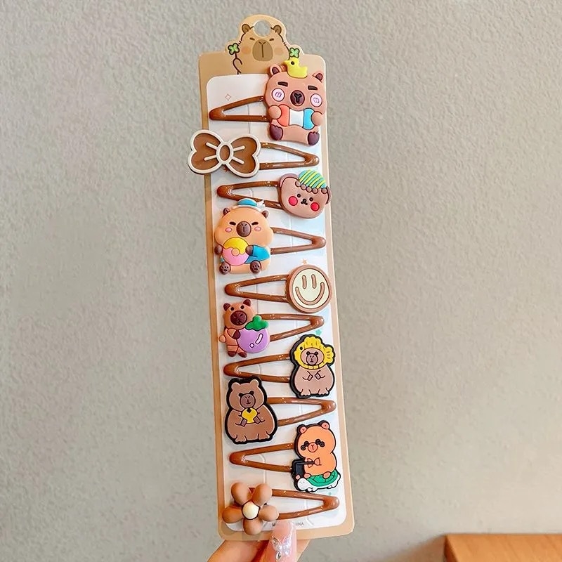 Κλιπ μαλλιών – Σειρά Capybara, Καρτούν στυλ (Καλοκαίρι 2025, Μικτά Υλικά, Για ηλικίες 3–10 ετών)