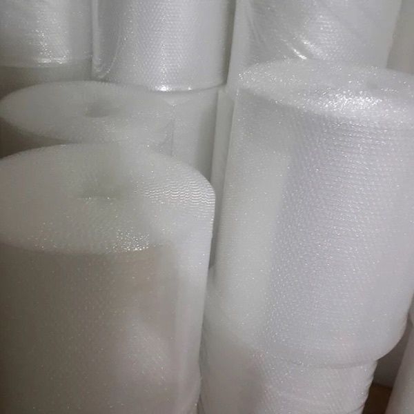 Vienosluoksnė burbulinės plėvelės ritinys apsauginiam pakavimui, antišoko apsauga; siūlomos dviejų sluoksnių sustiprintos versijos