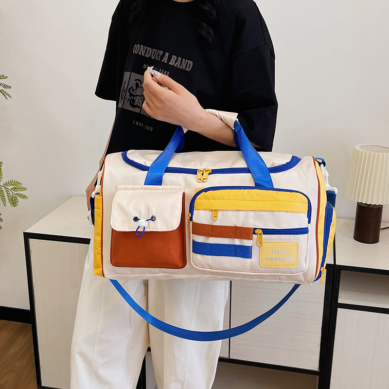 Crossbody sportska torba kapaciteta 20–35L, Oxford platnu, suho-mokri odjeljak, uzorak slova, gradski minimalistički stil