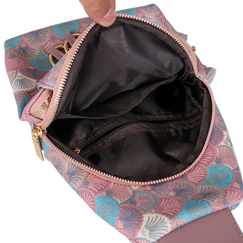 Ženska PU crossbody torbica, lagana, za svakodnevne prilike i putovanja, zatvaranje na zip, 3D vanjski dizajn, unutarnja džep s patentom i džep za identifikaciju, ljeto 2024