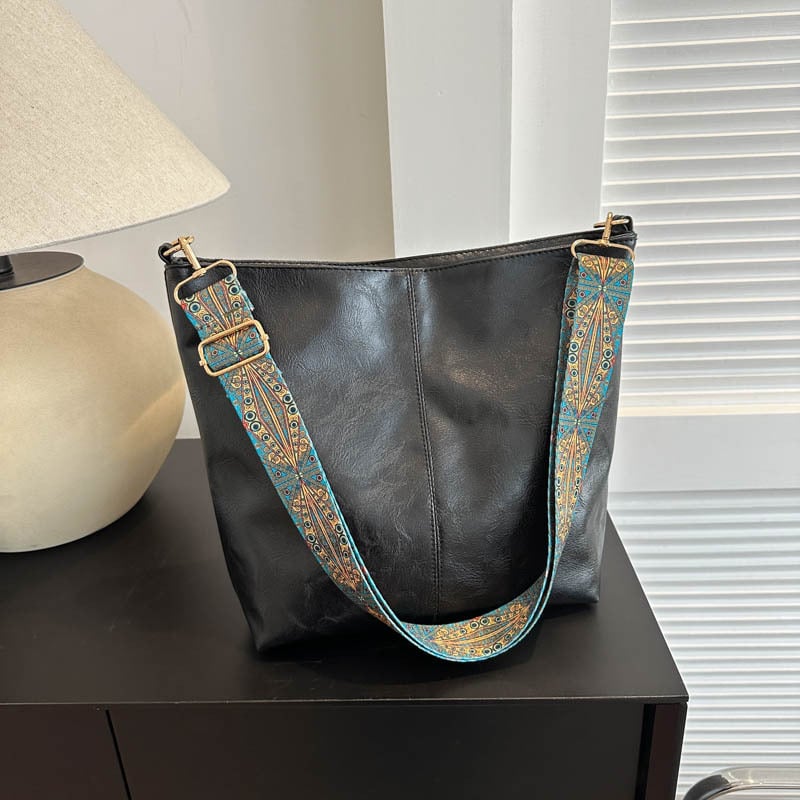 PU kožna bucket torba, gradski minimalistički stil, zatvarač, poliester podstava, trodimenzionalni vanjski dio, dvostruki kaiševi za ramena