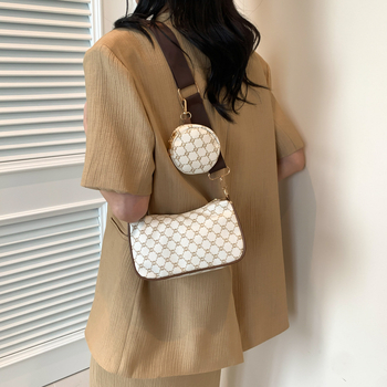 PU válltáska lánccal, városi egyszerű stílus, 3D szerkezetű, cipzáros, Tavasz 2025