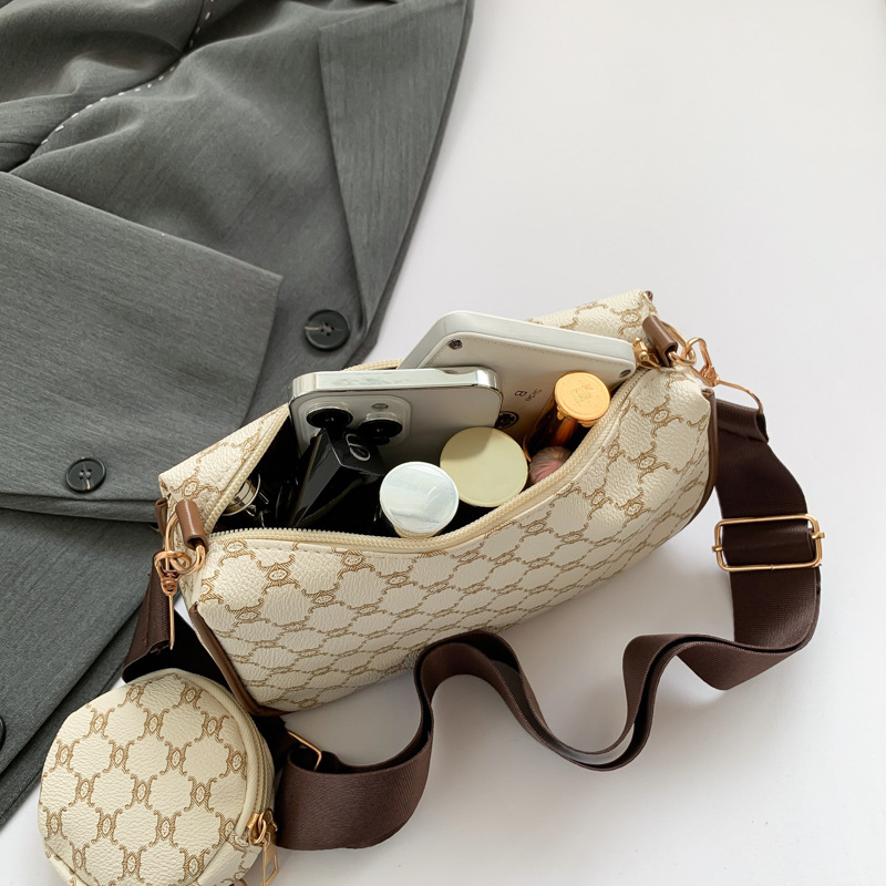 PU válltáska lánccal, városi egyszerű stílus, 3D szerkezetű, cipzáros, Tavasz 2025