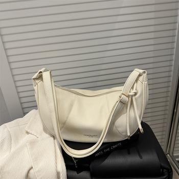 Női dumpling-stílusú táska — PU anyag, cipzáras zárás, poliészter bélés, dumpling alak, nyár 2025