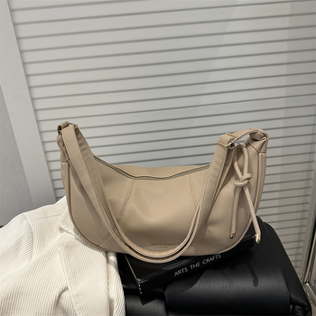 Női dumpling-stílusú táska — PU anyag, cipzáras zárás, poliészter bélés, dumpling alak, nyár 2025