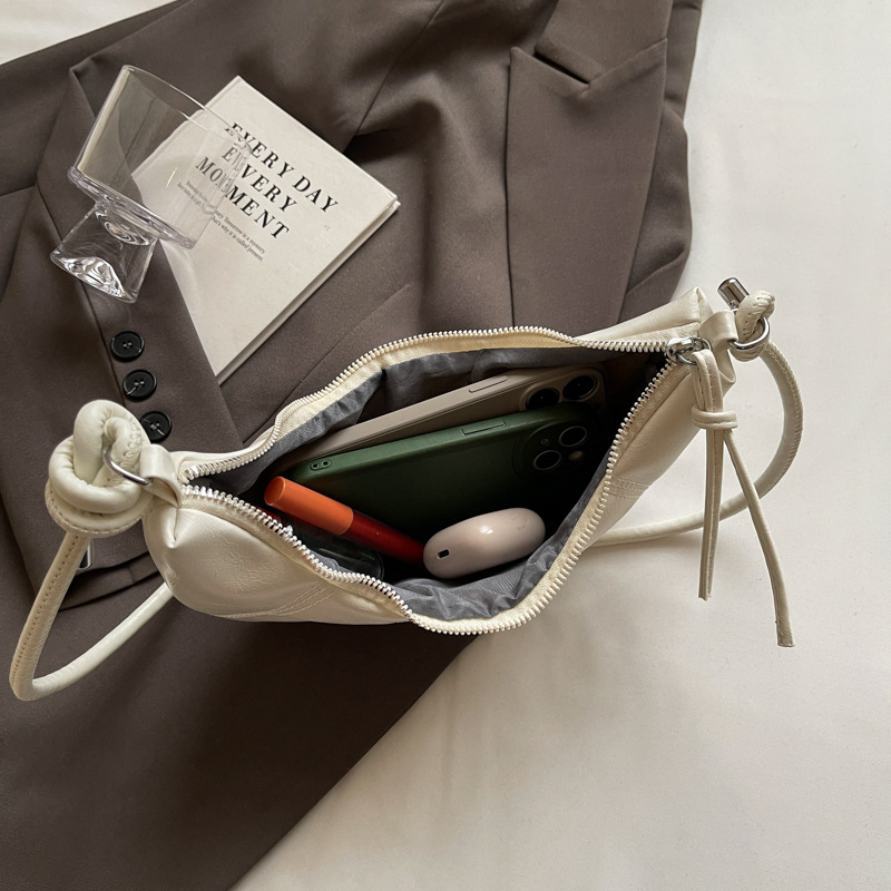 Városi PU félhold táska keresztpánttal, cipzárral, poliészter bélés, vízszintes négyzet alakú, nyár 2024