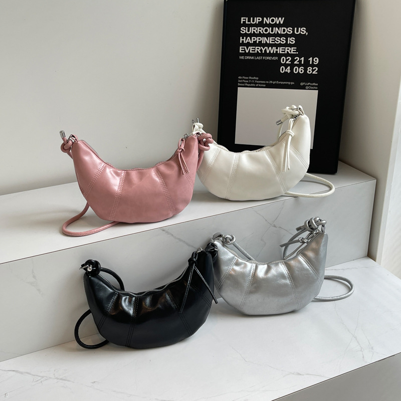 Városi PU félhold táska keresztpánttal, cipzárral, poliészter bélés, vízszintes négyzet alakú, nyár 2024