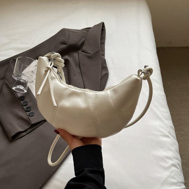 Városi PU félhold táska keresztpánttal, cipzárral, poliészter bélés, vízszintes négyzet alakú, nyár 2024