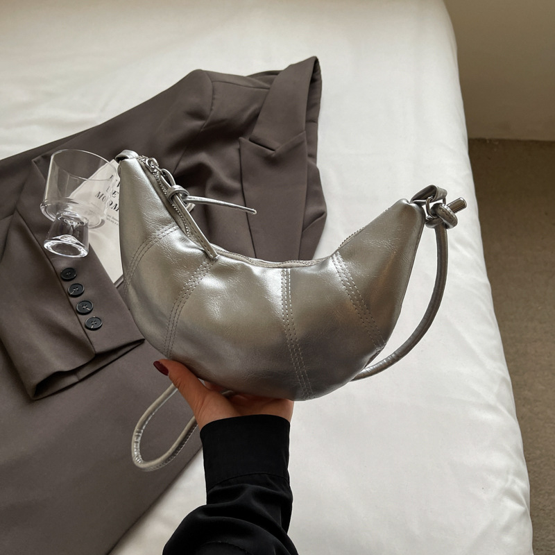 Városi PU félhold táska keresztpánttal, cipzárral, poliészter bélés, vízszintes négyzet alakú, nyár 2024