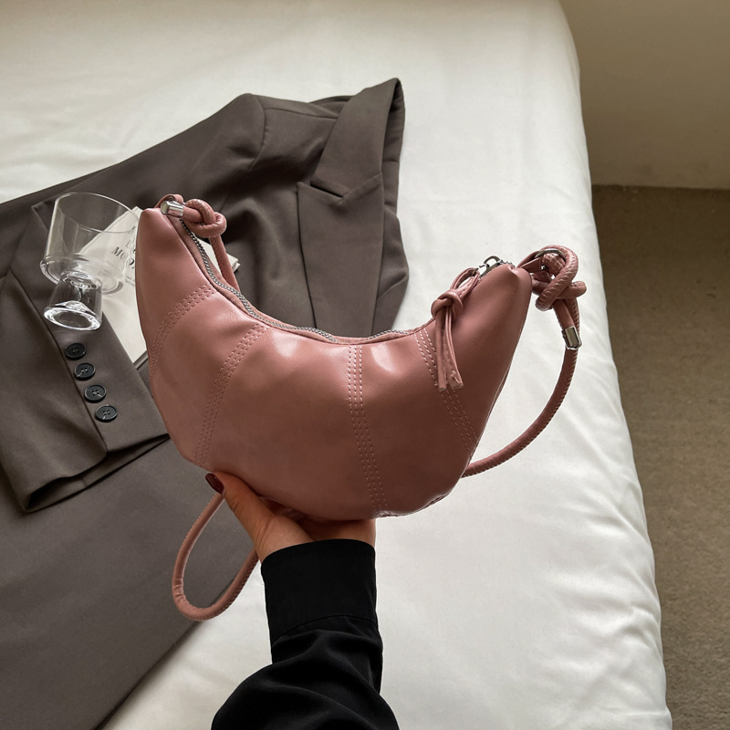 Városi PU félhold táska keresztpánttal, cipzárral, poliészter bélés, vízszintes négyzet alakú, nyár 2024