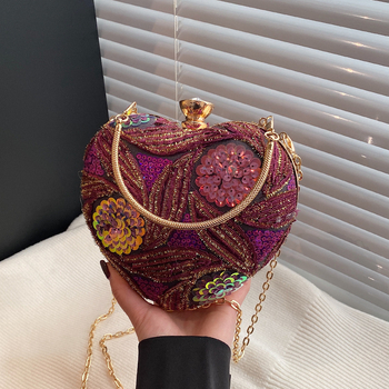 Meilės rankinė, širdies formos, užtrauktuko uždarymas, paslėpta kišenė su užtrauktuku, poliesterio pamušalas, 2025 m. pavasaris