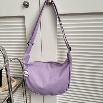 Ženska torba preko ramena u street-trend stilu, najlon, dumpling oblik, zatvarač, podstava poliester