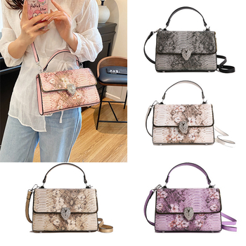 Geantă damă din PU, formă pătrată orientată orizontal, stil clasic, închidere cu cataramă magnetică, buzunar interior cu fermoar, căptușeală din piele sintetică