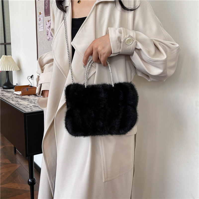 Ženska pliš crossbody mala kvadratna torbica — gradski jednostavni stil, vodoravni kvadratni oblik, magnetska kopča, pretinac sa zipom