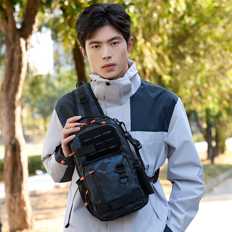 Daudzfunkcionāla ārējā plecu soma, neilona materiāls, ūdensnecaurlaidīga un izturīga, liela ietilpība, gaisa spilvena siksna, piemērota makšķerēšanai, pārgājieniem un riteņbraukšanai