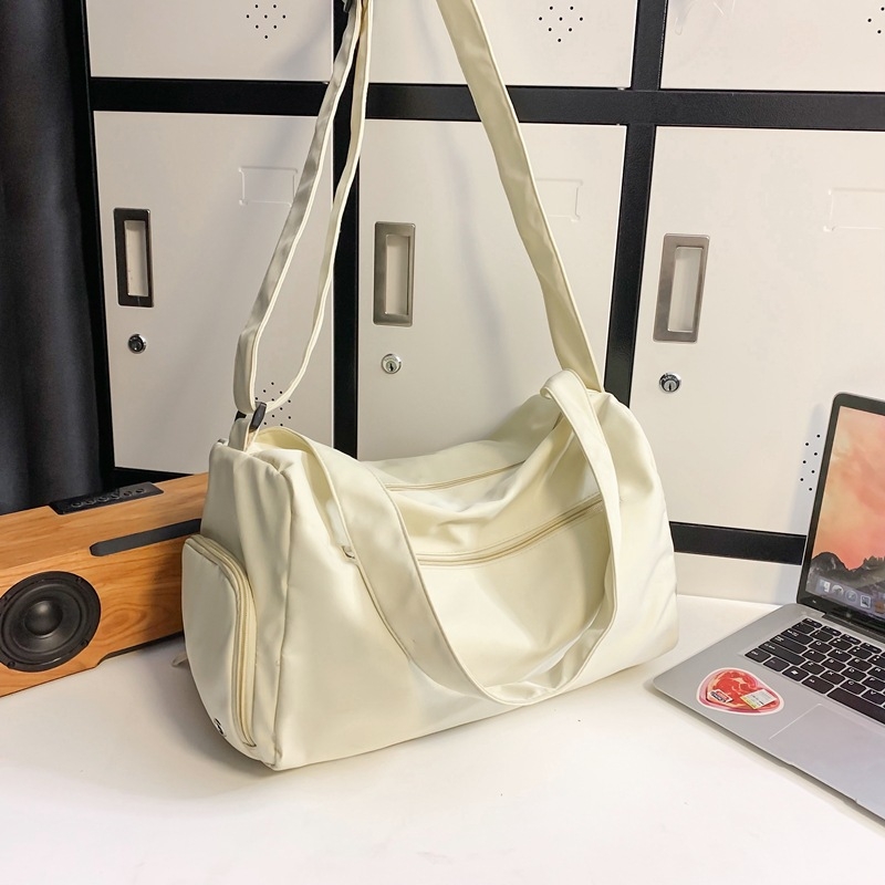 Sportinė kuprinė sportui ir jogai — itin lengva, atspari vandeniui, atspari dilimui, sausas-mitrus atskyrimas, didelė talpa