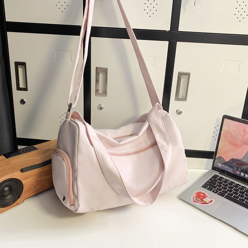 Sportinė kuprinė sportui ir jogai — itin lengva, atspari vandeniui, atspari dilimui, sausas-mitrus atskyrimas, didelė talpa