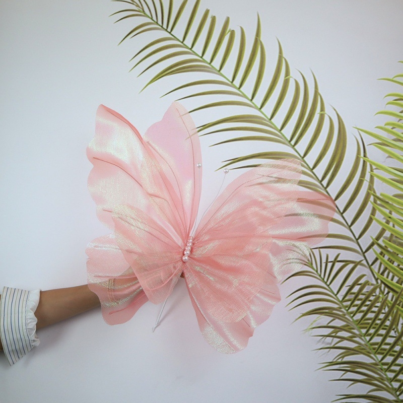 Rankų darbo lauko fotografijos rekvizitas iš šilko gėlių ir tinklo gėlių, vestuvių dekoracija su drugeliais