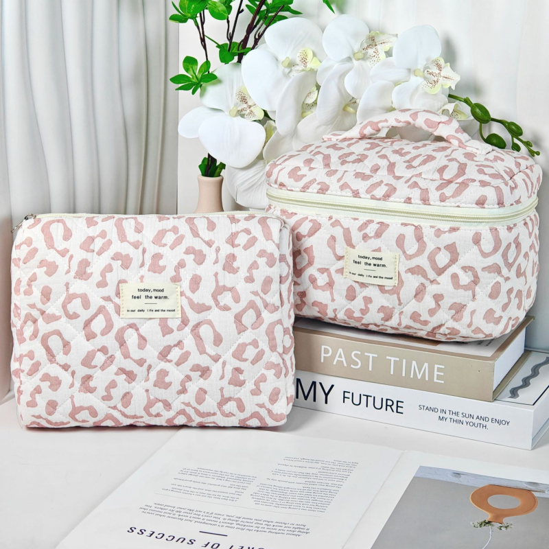 Kozmetikai táska leopard mintás quiltelt dizájnnal, szigetelt, ultrakönnyű, nagy kapacitású, hordozható