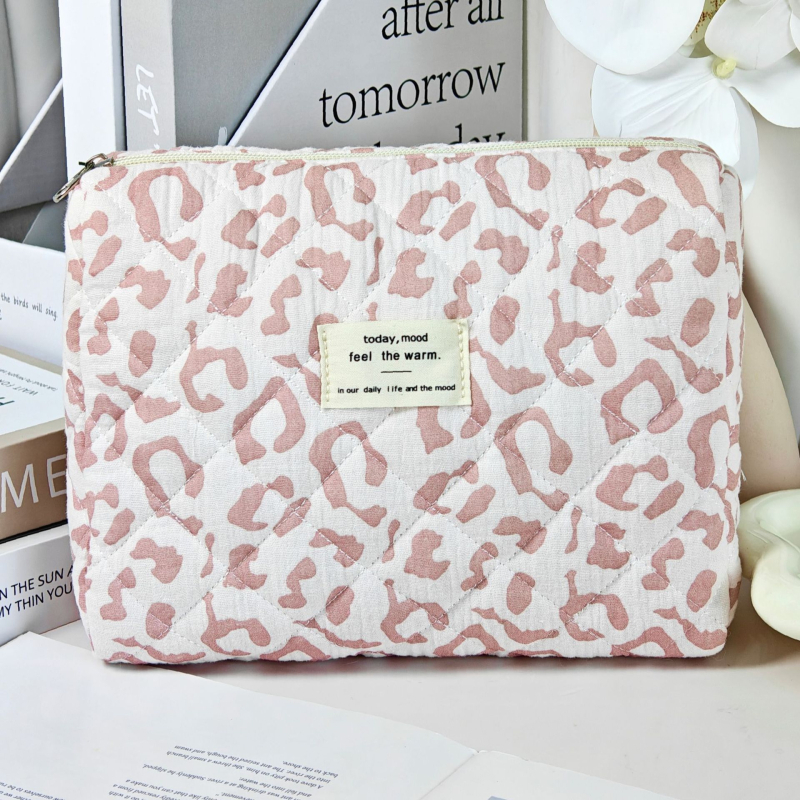 Kozmetikai táska leopard mintás quiltelt dizájnnal, szigetelt, ultrakönnyű, nagy kapacitású, hordozható