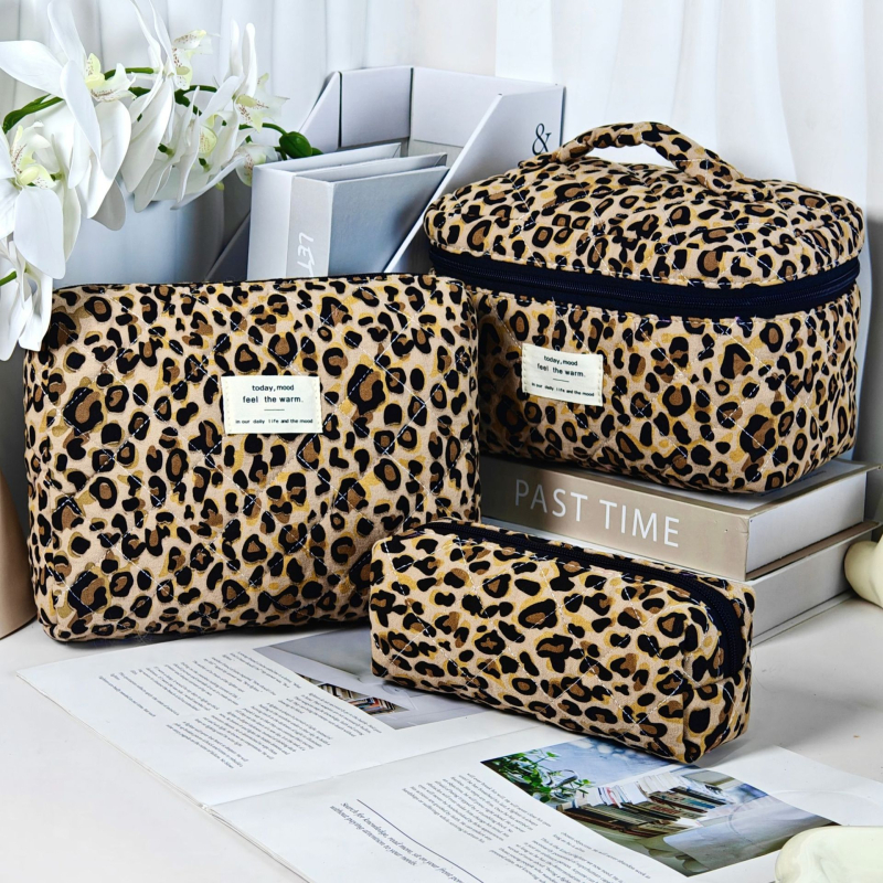 Kozmetikai táska leopard mintás quiltelt dizájnnal, szigetelt, ultrakönnyű, nagy kapacitású, hordozható