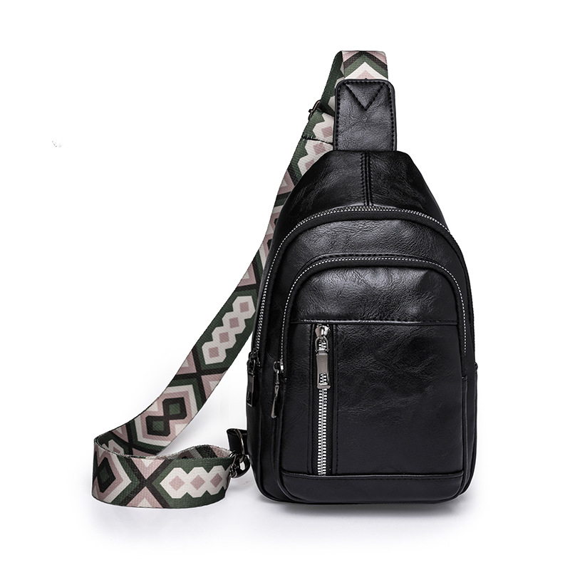 PU anyagú keresztpántos táska, háromdimenziós külső, cipzáras zárás, poliészter bélés, belső mobiltelefon-zseb (Anyag: PU; Külső: háromdimenziós táska; Zárás: cipzár; Belső bélés: poliészter; Belső rekesz: mobiltelefon zseb)