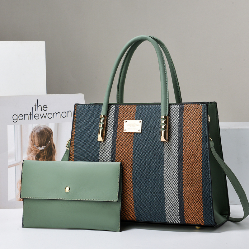 Дамска PU чанта през рамо – градски минималистичен стил, голям капацитет, хоризонтална квадратна форма, цип за отваряне, полиестерна подплата