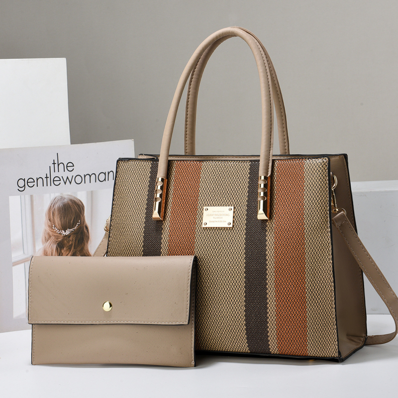 Дамска PU чанта през рамо – градски минималистичен стил, голям капацитет, хоризонтална квадратна форма, цип за отваряне, полиестерна подплата