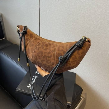 Crossbody torba dumpling oblika - gradski jednostavan stil, PU materijal, zip, poliester podstava, džep za mobitel, jedna naramenica, jesen 2024