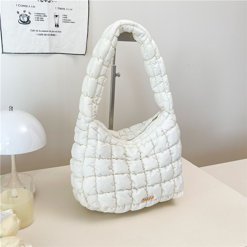 Medvilninė crossbody rankinė, miestiškas minimalistinis stilius, horizontaliai kvadrato forma, užtrauktukas, kišenė telefonui