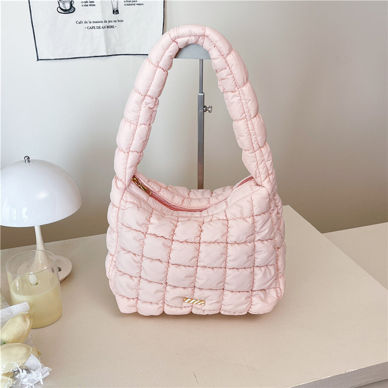 Medvilninė crossbody rankinė, miestiškas minimalistinis stilius, horizontaliai kvadrato forma, užtrauktukas, kišenė telefonui