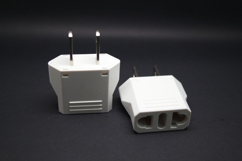 Xinrongbao 6 vnt US–EU kištukų adapteriai Italijos ir Šveicarijos kištukams