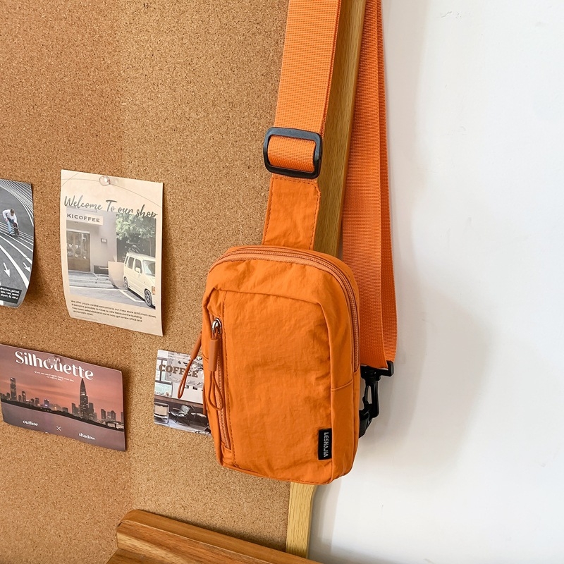 Muška torba za prsa za outdoor putovanja, unisex stil, najlon materijal, prozračna podstava (Materijal: Najlon; Podstava: Poliester; Stil: Unisex; Kategorija: Torba za prsa)