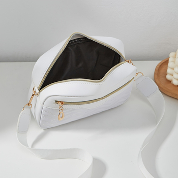 PU ādas crossbody somiņa, rāvējslēdzējs, horizontāla kvadrāta forma, tumša režģa iekšējais dizains, sintētiskās ādas oderes