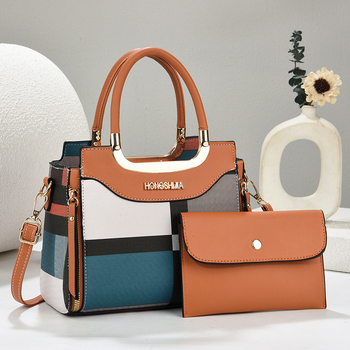 PU moterų rankinė per petį, horizontalaus kvadrato formos, vidutinė talpa, užtrauktukas atidarymas, poliesterio pamušalas, laminuota vidinė kišenė su užtrauktuku