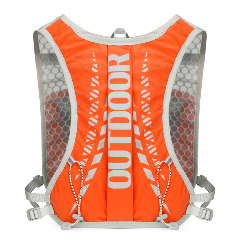 Sportinė kuprinė lauko veiklums, nailono išorė, išlenkti pečių diržai, poliesterio įdaila, tinkama alpinizmui ir žygiams