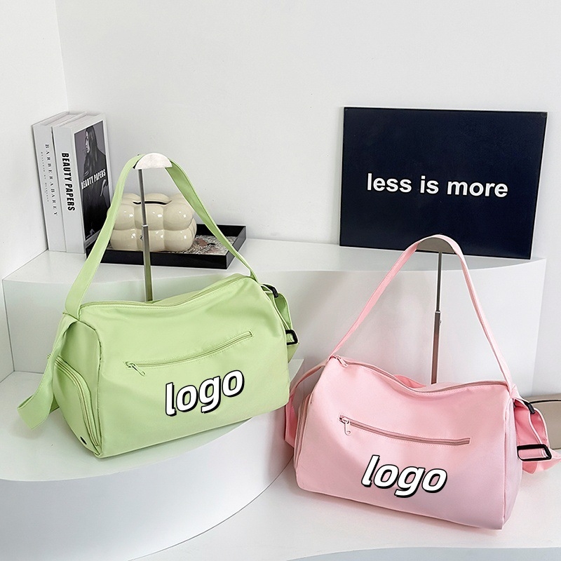 Sport- és jóga táska száraz–nedves elválasztóval, kapacitás 20 L alatt, Oxford anyag