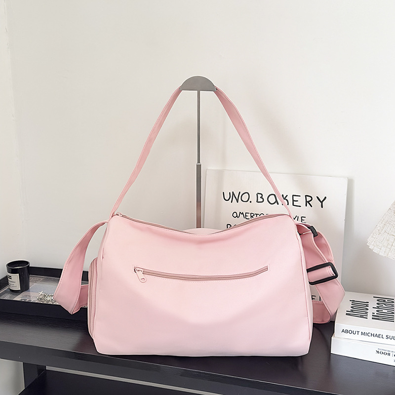 Sport- és jóga táska száraz–nedves elválasztóval, kapacitás 20 L alatt, Oxford anyag