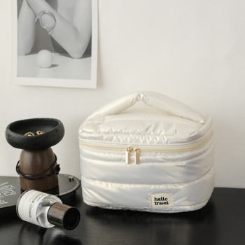 Happy Travel Τσαντάκι μακιγιάζ με περλέ λογότυπο και προσαρμοσμένο σχέδιο, πολυεστερικός οργανωτής μακιγιάζ για ταξίδια με μεγάλο χώρο αποθήκευσης