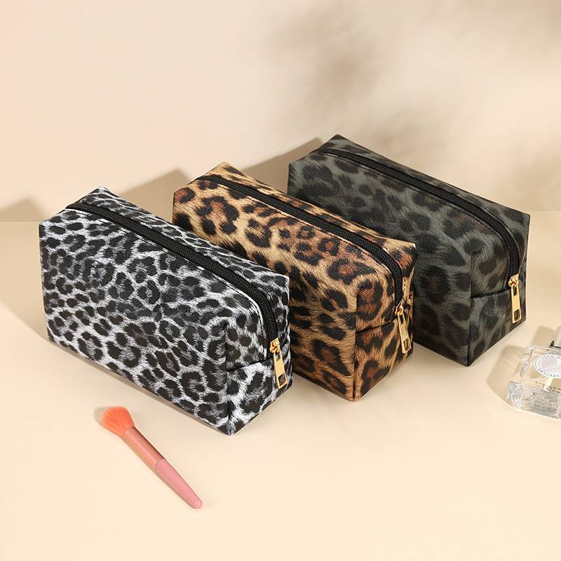PU kozmetička torbica s leopardim uzorkom, velik kapacitet, podstava od poliestera, unisex.