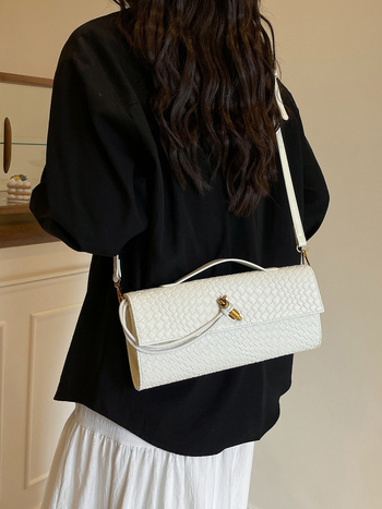 Чанта за през рамо тип багует с текстуриран ретро PU, хоризонтална квадратна форма, затваряне с капак, вътрешен джоб за мобилен телефон, пролет 2025