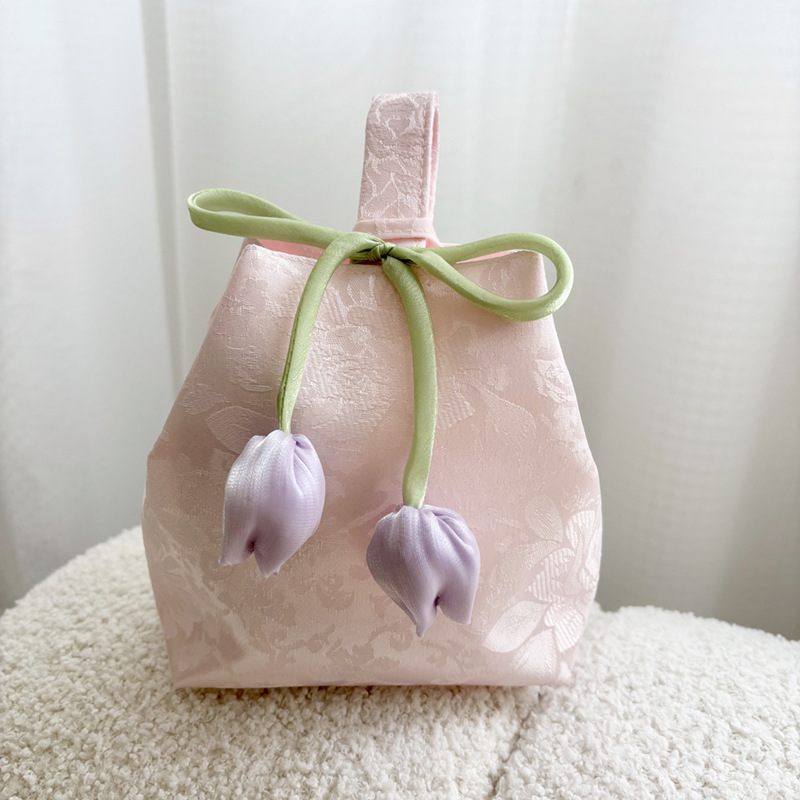 Audinių dovanų maišelis Deivės festivaliui, aliejinės tapybos stilius, skalbiamas, nešiojamas, siūta konstrukcija