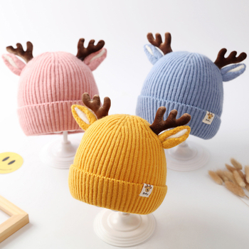 Бебешка плетена шапка - топла и ветроустойчива; куполна корона и козирка; сладък стил за пролет и есен