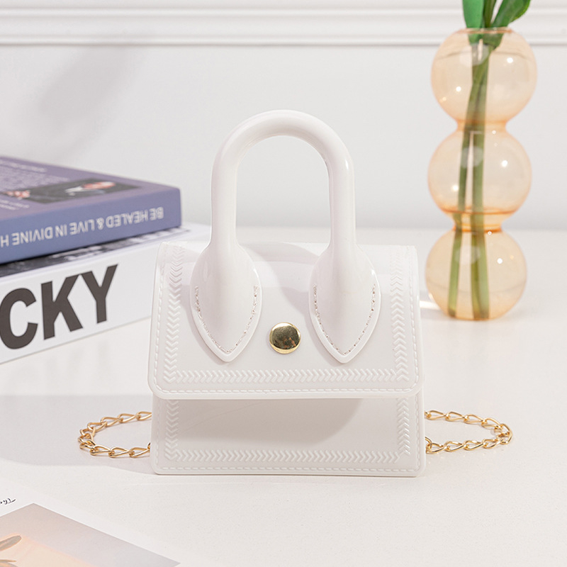 PVC Jelly Pack válltáska fedéllel, függőleges négyzetes formájú, mágneszár