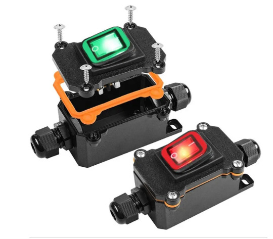 Лодковидна водоустойчива кутия за превключвател за външна употреба, 30 A, съпротивление на контакта ≤50 mΩ, съпротивление на изолацията ≥100 MΩ, 50 000 цикъла, CE, до 440 V