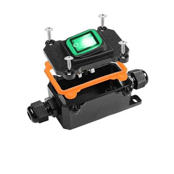 Лодковидна водоустойчива кутия за превключвател за външна употреба, 30 A, съпротивление на контакта ≤50 mΩ, съпротивление на изолацията ≥100 MΩ, 50 000 цикъла, CE, до 440 V