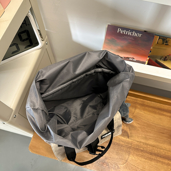 Σχολική τσάντα σε στυλ δρόμου, από νάιλον, πολυεστερική επένδυση, κλείσιμο με φερμουάρ, εσωτερική θήκη για φορητό, εσωτερικό διαχωριστικό, κατάλληλη για σχολείο.