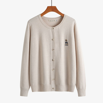 Cardigan tricot cu broderie urs, amestec de bumbac, guler rotund, mâneci lungi, lungime medie 50–65 cm